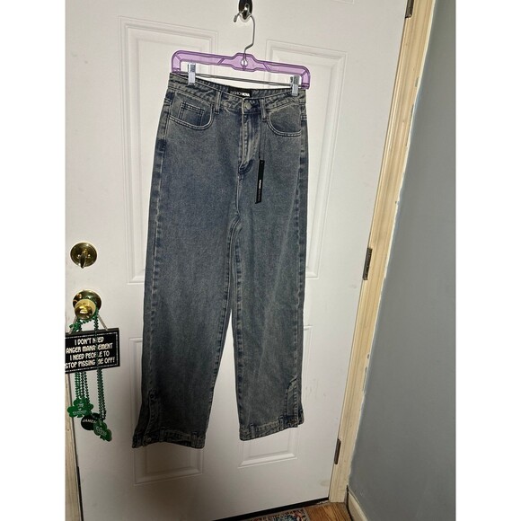 FASHIONNOVA
GOT YOUR MIND RACING STRAIGHT LEG JEANS NWT - Picture 1 of 7